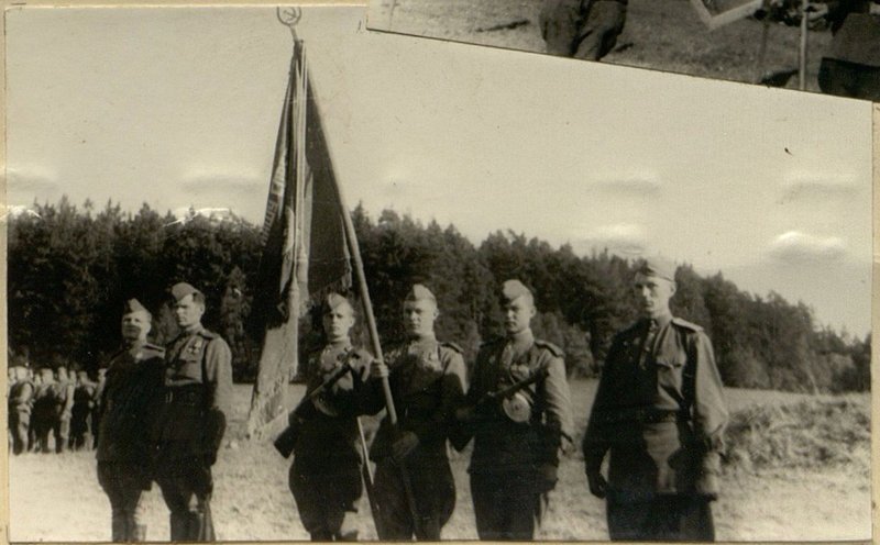 Image: Banner of a sapper battalion at a divisional rally