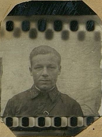 Фотография: Парторг 3 минной роты Ногтев. Погиб в 1942 году в мае месяце