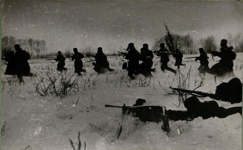 Фотография: Атака пехоты