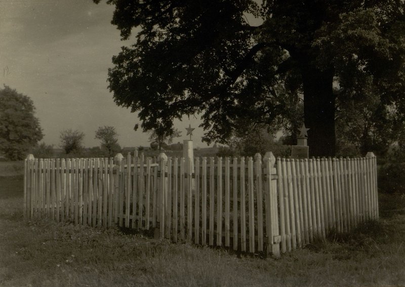 Image: Mass graves of Soviet Army soldiers who died in battles during the liberation of Belarus in 1944. Village Ulino Streltsovsky village council of Plissky district of Polotsk region