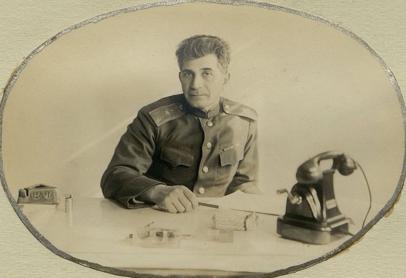 Image: Major General Vinogradov, commander of the 264th rifle division