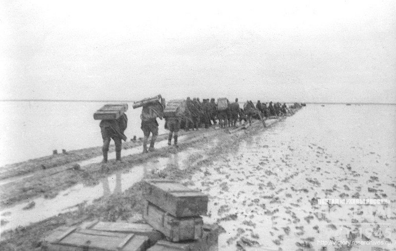 Soviet troops crossing the Bay of Siwash, April 1944