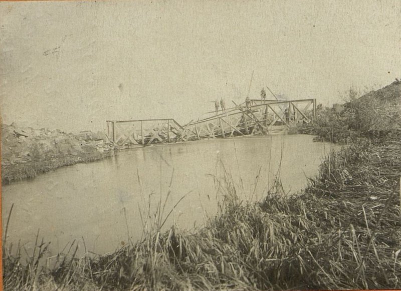 Image: The destroyed bridge across the Lug at the station. Khodorov
