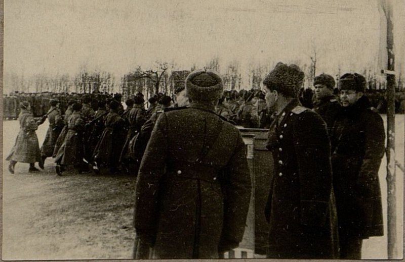 Фотография: Вручение знамени полку