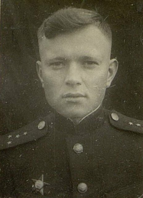 Фотография: Гвардии капитан Мазаев Григорий Александрович. Адъютант 3 стрелкового батальона