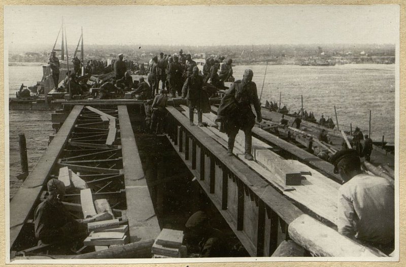Фотография: Установленные разводные пролетные строения