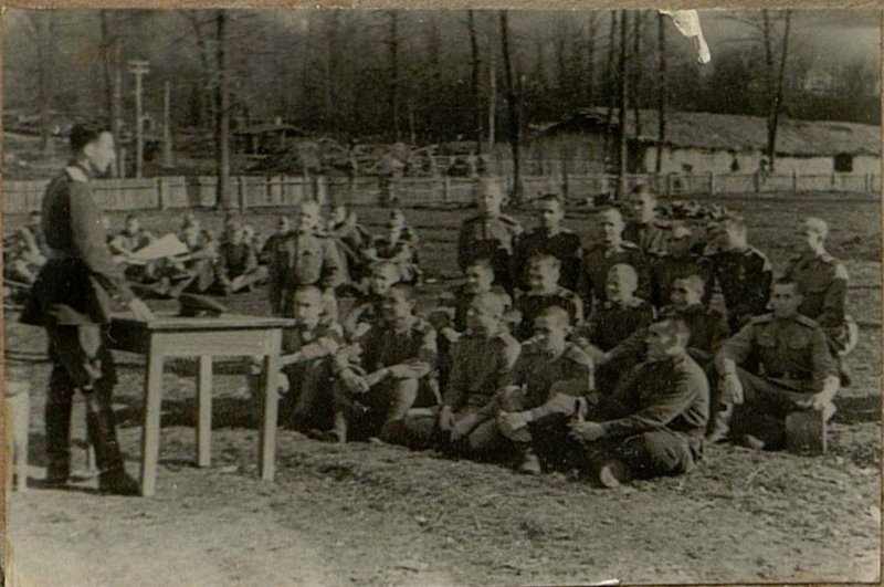 Фотография: На политзанятиях