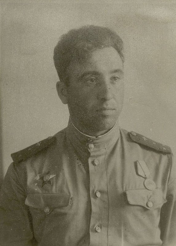Image: Commander of the 451st airfield service battalion Motor Company Senior Lieutenant Ravitsky I.P.