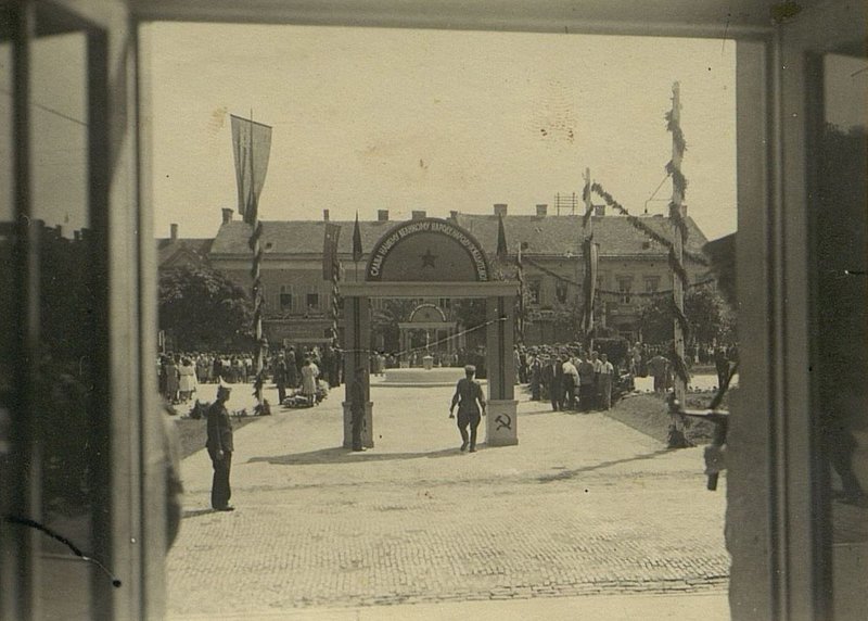 Фотография: В день открытия памятника