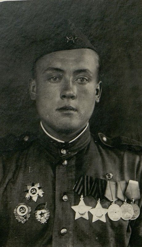 Фотография: Ефрейтор Алексей Иванович Пронин, член ВЛКСМ