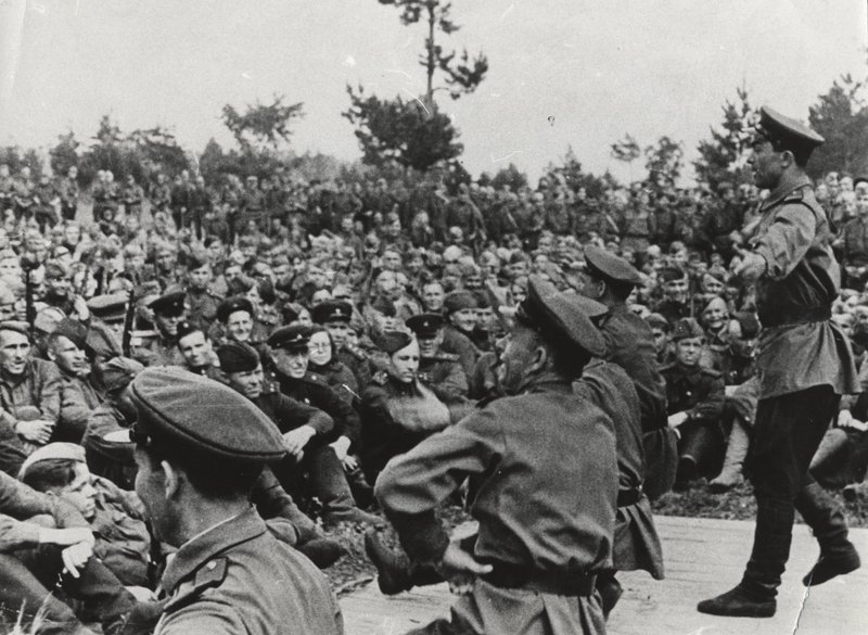 Выступление фронтовой бригады. 1943-1944 гг.