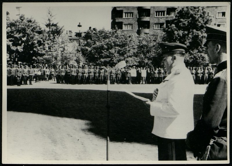 Original image: Colonel General Comrade Byuryuzov presents orders of the Soviet Union to Bulgarian generals and officers