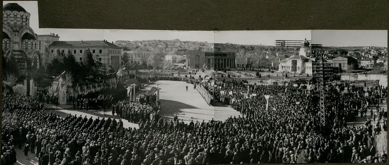 Фотография: Установление мемориальной доски у храма-мавзолея в г. Плевен