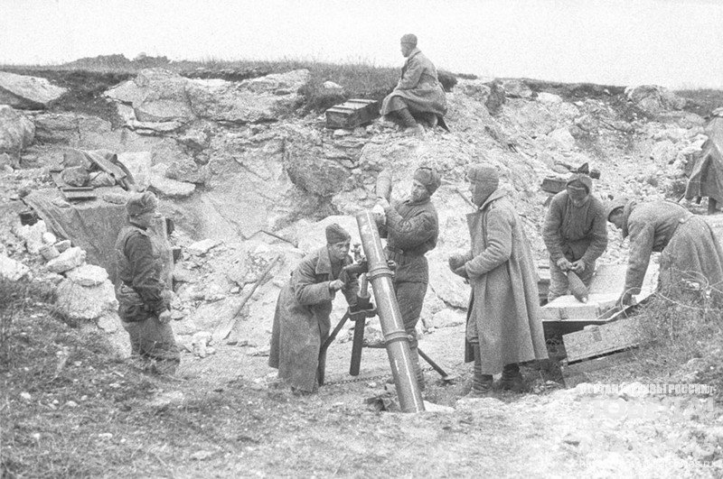 Mortar crew of Senior Sergeant S. Shal'kovsky is firing at the enemy on the Kerch Peninsula. 1944