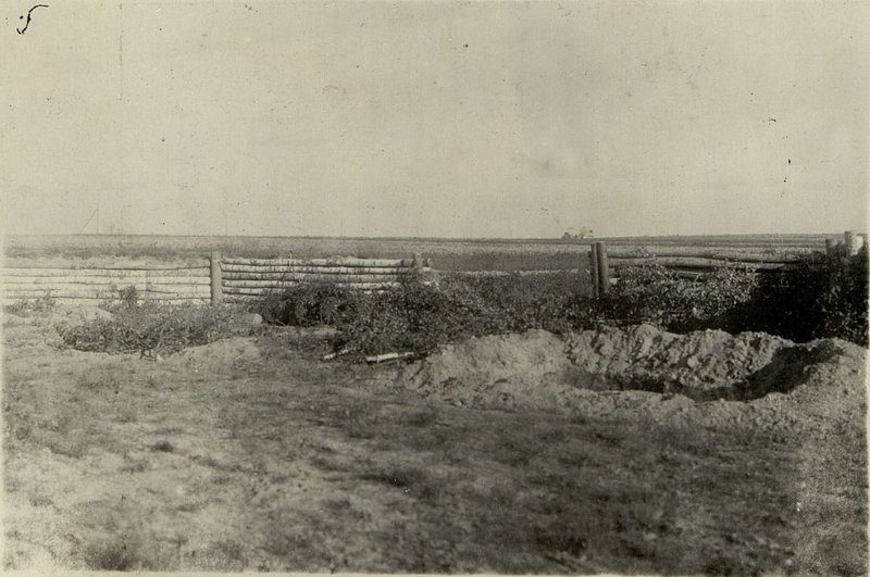 Фотография: Орудийный окоп