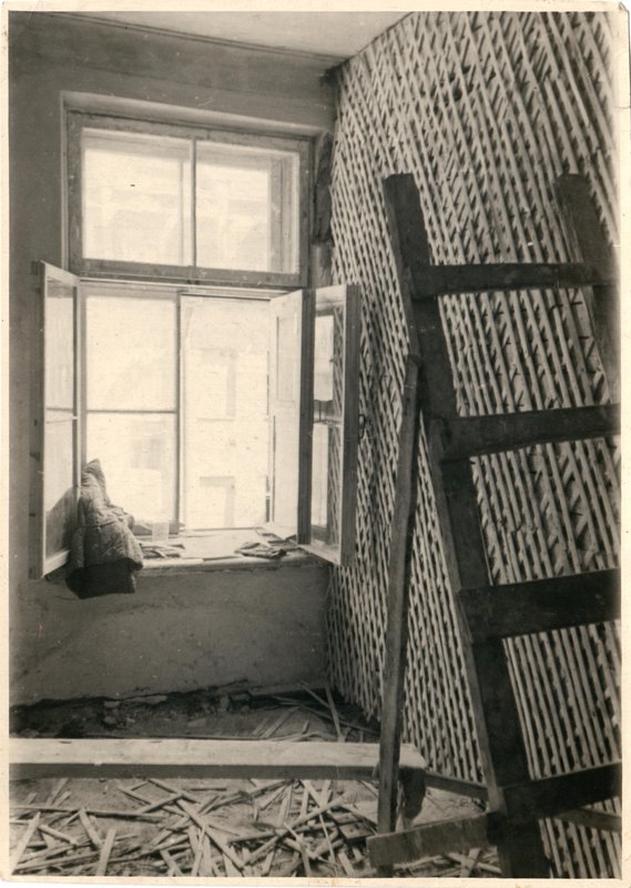 Restoration of a destroyed house on Suvorovsky Prospekt