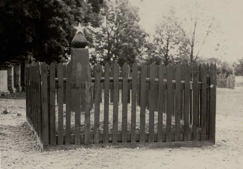 Image: Mass grave