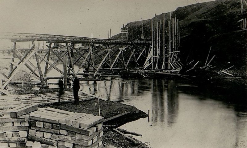 Image: Formwork construction for drop wells