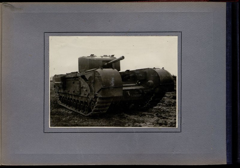 Original image: Heavy tank MK-IV "Churchill" (English)
