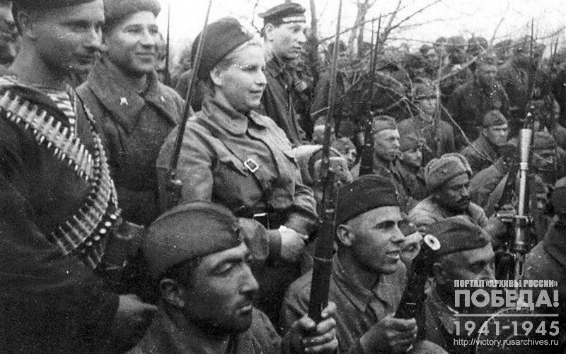 Forward position soldieries of the guards unit at the concert of Miniatures theater brigade of Rostov region