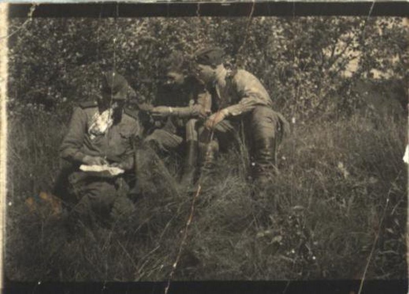 Scouts of the 112th Infantry Division in the enemy rear