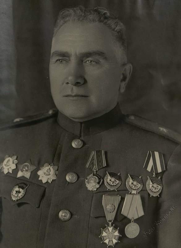 Image: Commander of armored and mechanized troops of the 5th Guards. Army from September 8, 1942 to October 10, 1946 Guards Major General of Tank Forces Daniil Semenovich Chuprygin