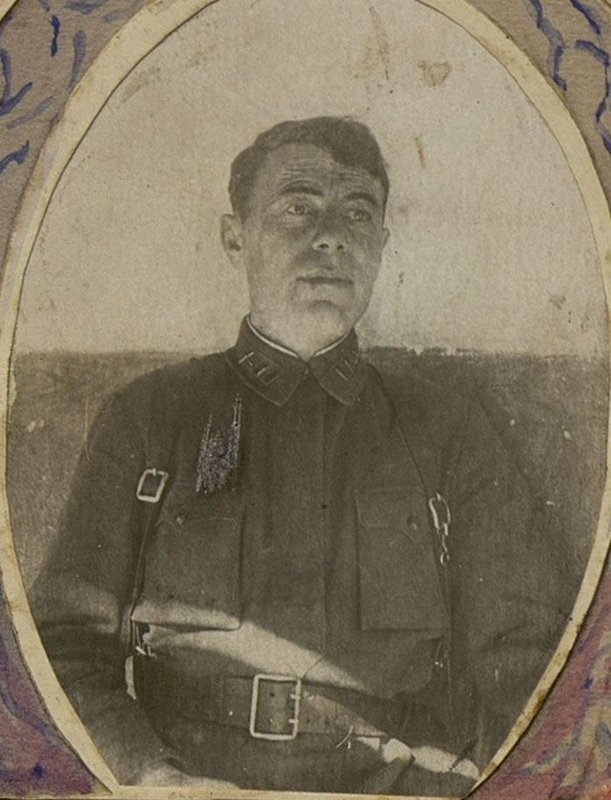 Фотография: Начальник штаба полка майор Павлов Б.П. За мужество и отвагу, проявленные в боях, награжден орденом "Красного Знамени".
