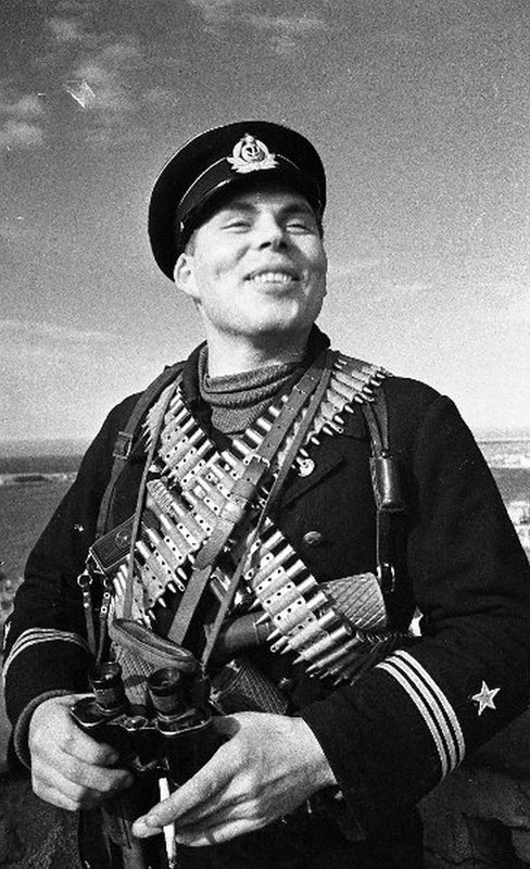 Defending Sevastopol. Fyodor Volontchuk’s scout fellow