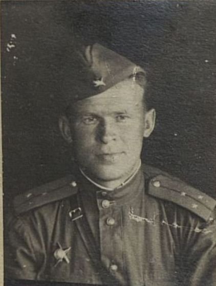 Image: Company Commander Senior Lieutenant Metelkin