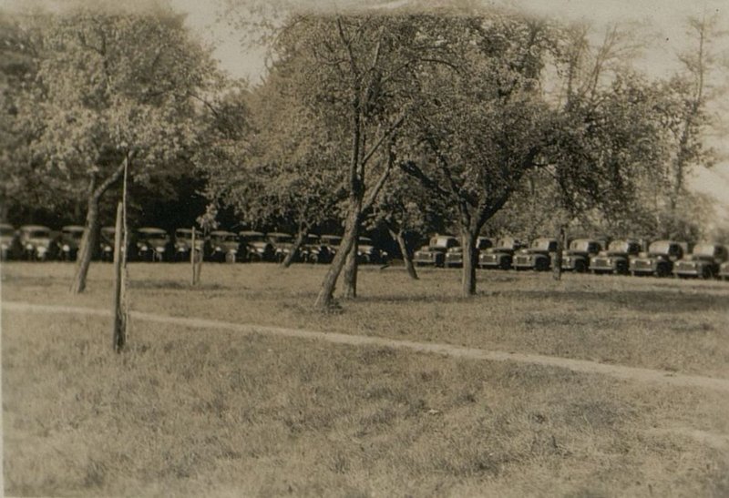 Фотография: Парк стоянки автомашин