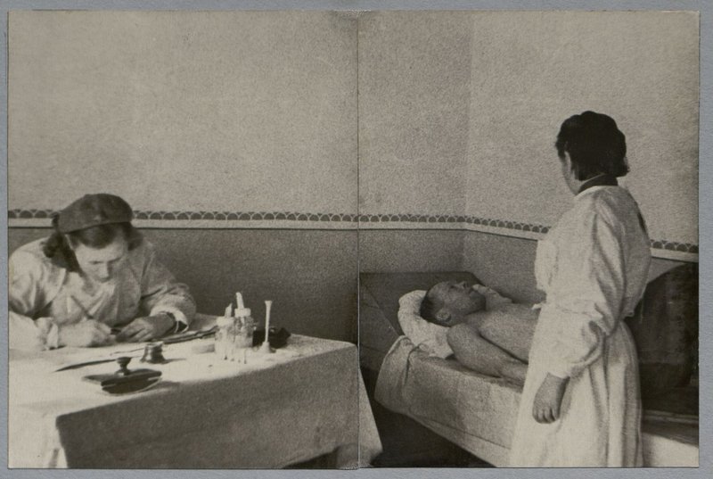 Фотография: Прием больных