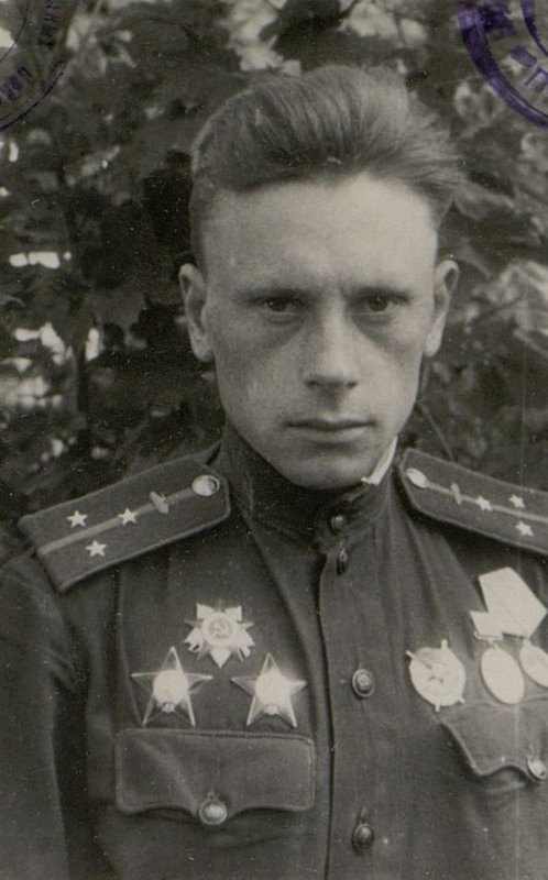 Фотография: Помощник командира по техническому управлению (ПКТУ) роты старший техник-лейтенант Макаров Иван Ильич