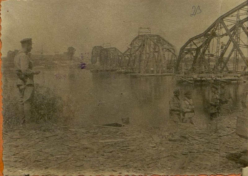 Фотография: Мост через реку Висла у г. Сандомир с показанием водяных копров