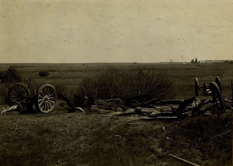 Image: The second weapon destroyed by a direct bomb hit from the broken 6 to the west of Suslovka