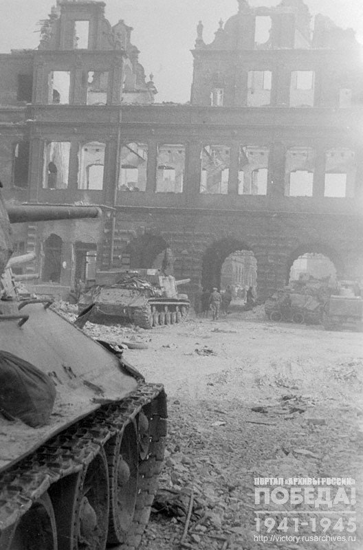Soviet tanks in the streets of Gdansk (Danzig)