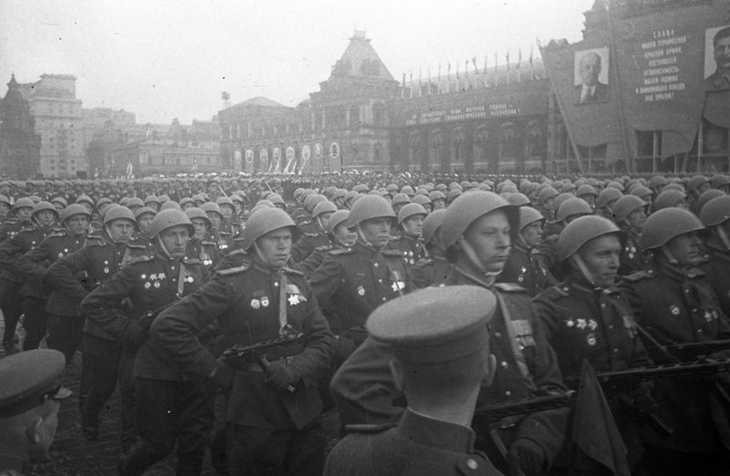 «Парад победы на Красной площади.»