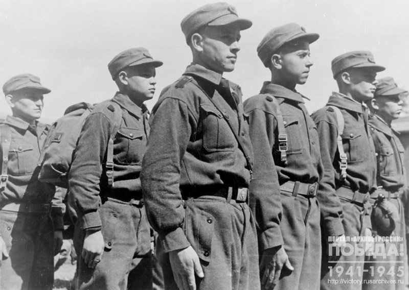 Young people from Western Ukrainian, volunteers of the German army