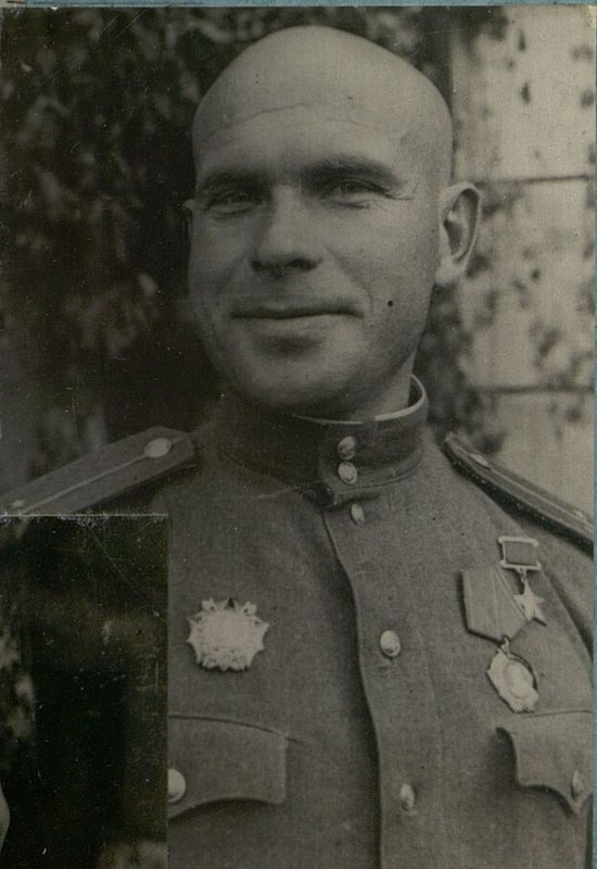Фотография: Лейтенант Г.Г. Бондарь