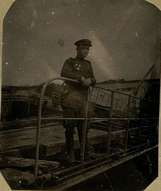 Фотография: Комсорг полка Капитан Фикляев Николай Участник боев с Северного Донца (1943 г.) до р. Висла (9/5-45 г.)
