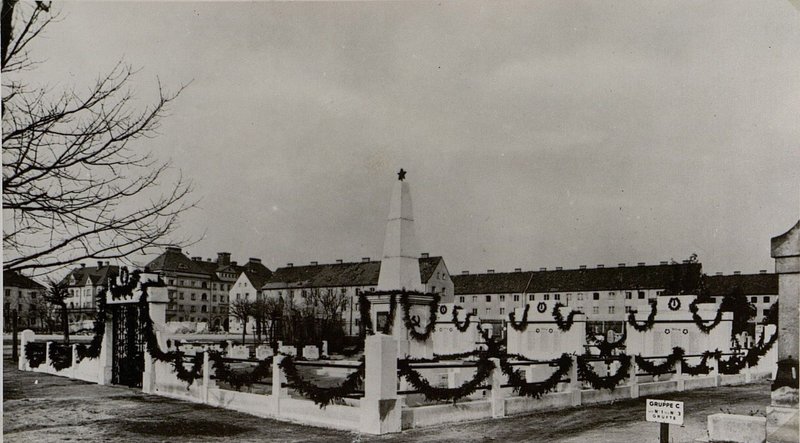 Фотография: г. Винерайонойштадт. Общий вид воинского кладбища