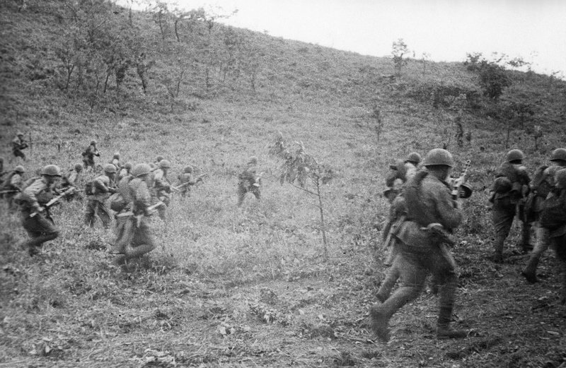 Soldiers of the 5th Army of the 1st Far Eastern Front crossing the border of Manchuria