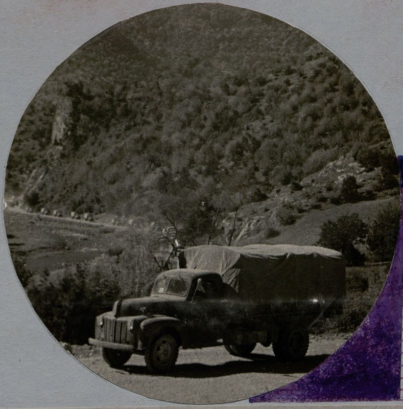 Фотография: Альбом "История 28 автомобильного полка, 1943-1944 гг."