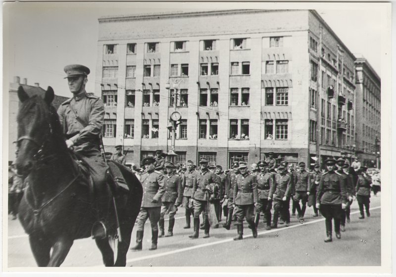 «Их привели в Москву»