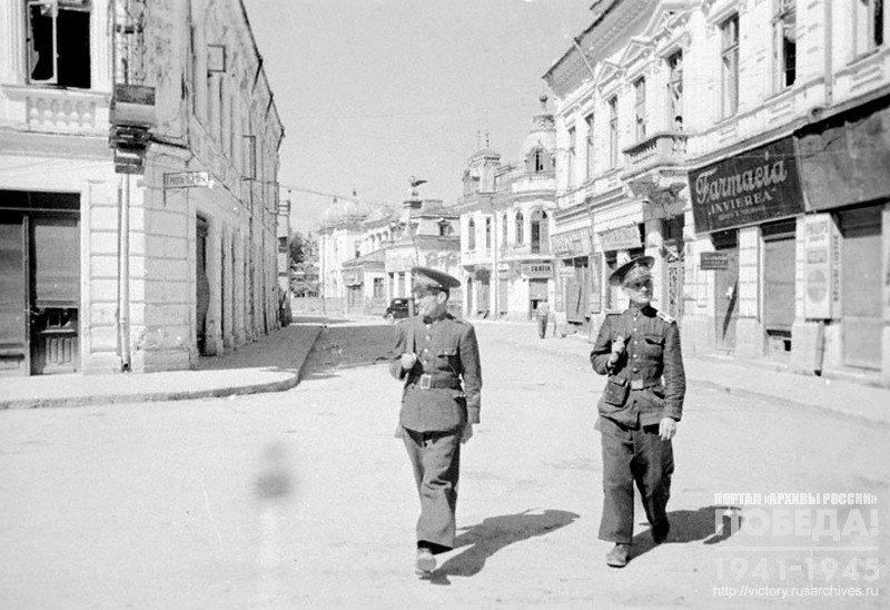 Police patrol in the streets of Ploeshti