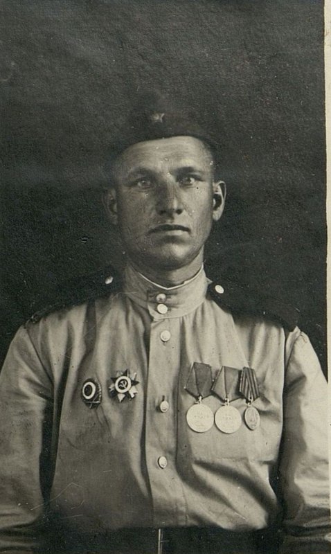 Фотография: Старший сержант Василий Павлович Пономарев, ветеран дивизии