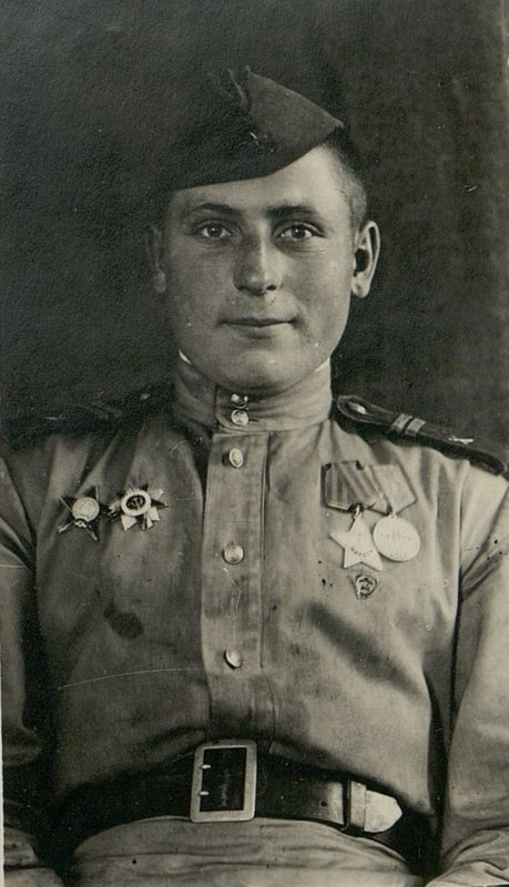 Фотография: Младший сержант Василий Никифорович Ковалев, комсомолец