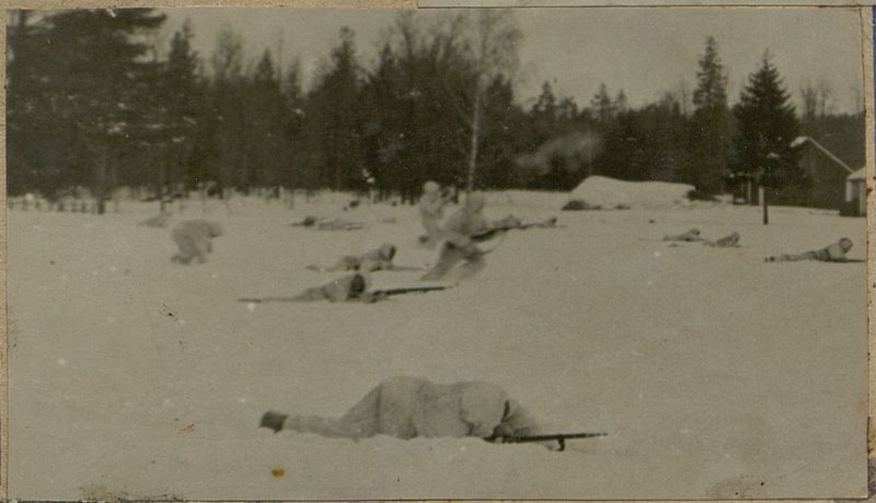 Image: 3rd company on the offensive