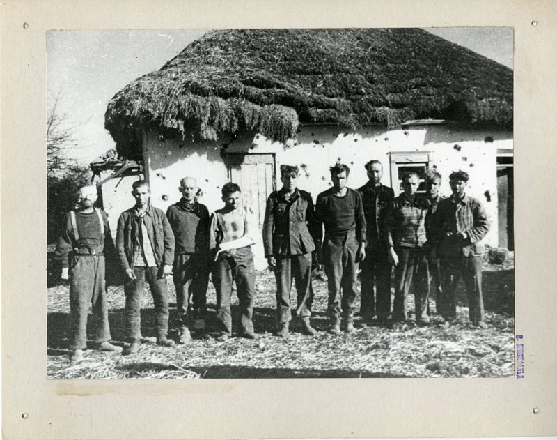 1943