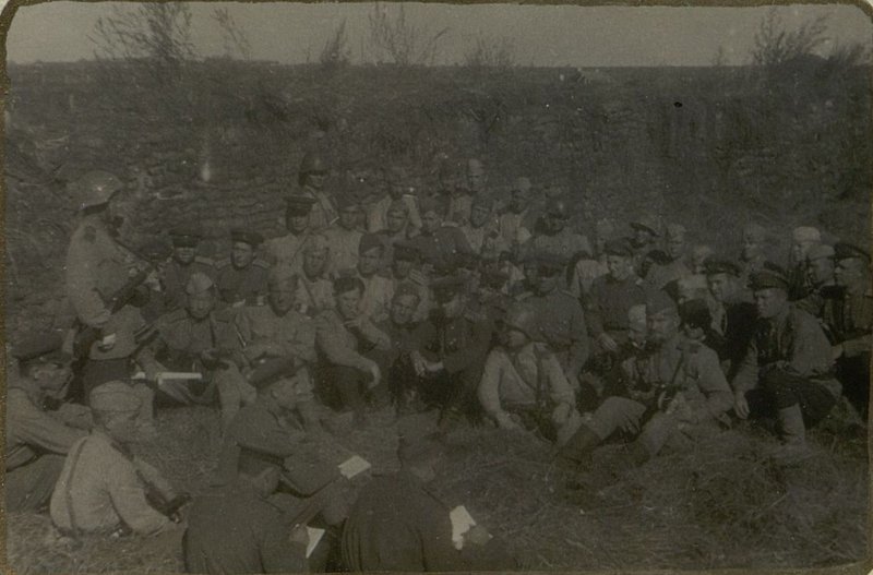Image: Party meeting of the primary party organization with the agenda: "The tasks of the communists in increasing vigilance in the territory of Manchuria." (31 separate motor transport battalion)