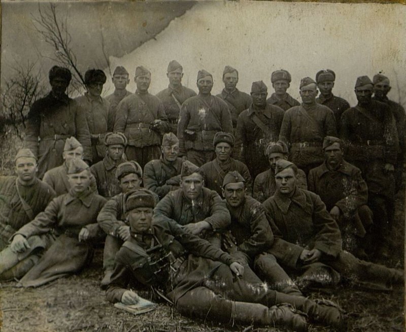 Фотография: Боевой актив 3-й батареи после проведенного боя собрался для подведения итогов своей работы